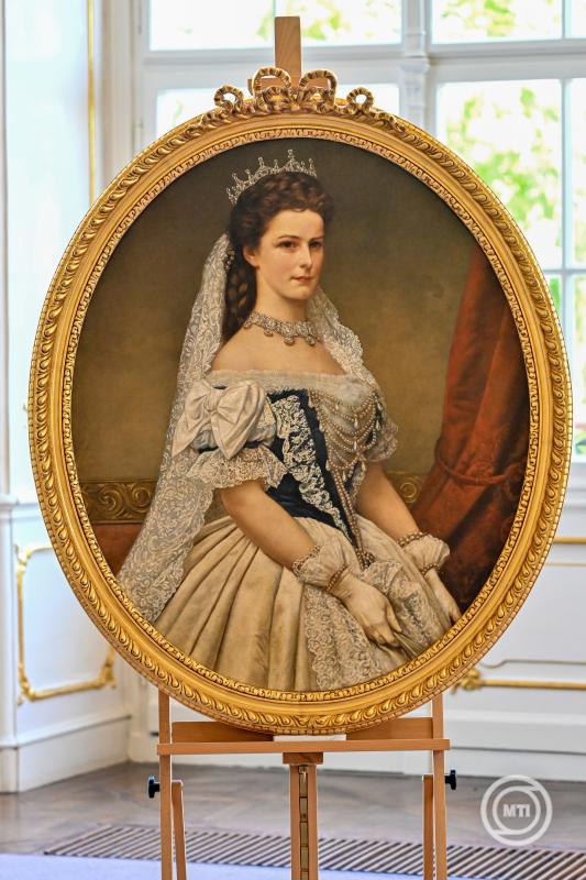 queen elizabeth godollo royal palace